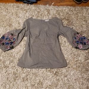 Pin striped balloon sleeve blouse